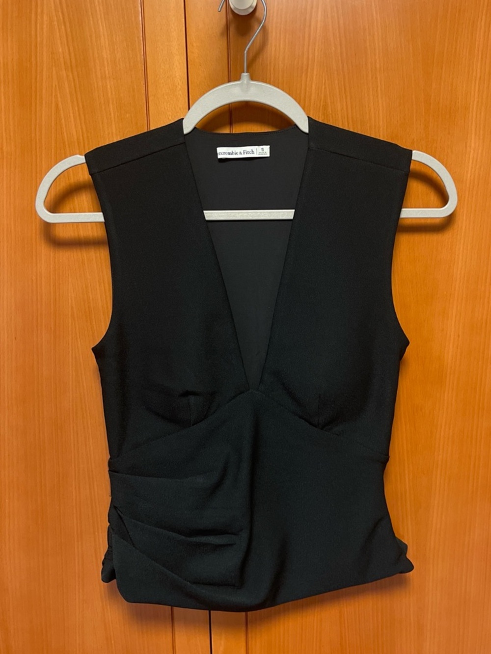 Abercrombie and finch top